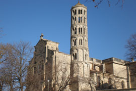 Uz&egrave;s, place aux herbes, tour fenestrelle
